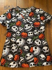 DISNEY NIGHT BEFORE CHRISTMAS Women V-Neck Scrub Top, Size XS, Pumpkins EUC