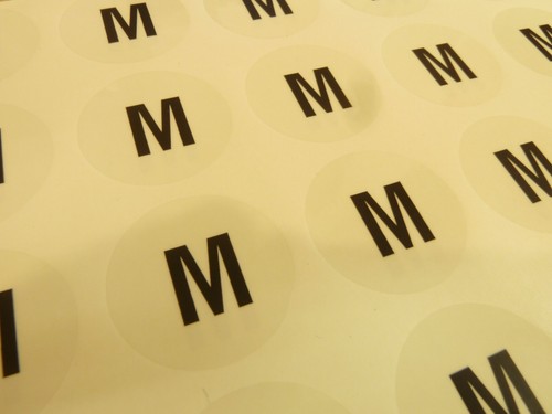 Herren Kleidergrößenaufkleber schwarz auf transparenten runden selbstklebenden Kleidetiketten - Bild 5 von 9