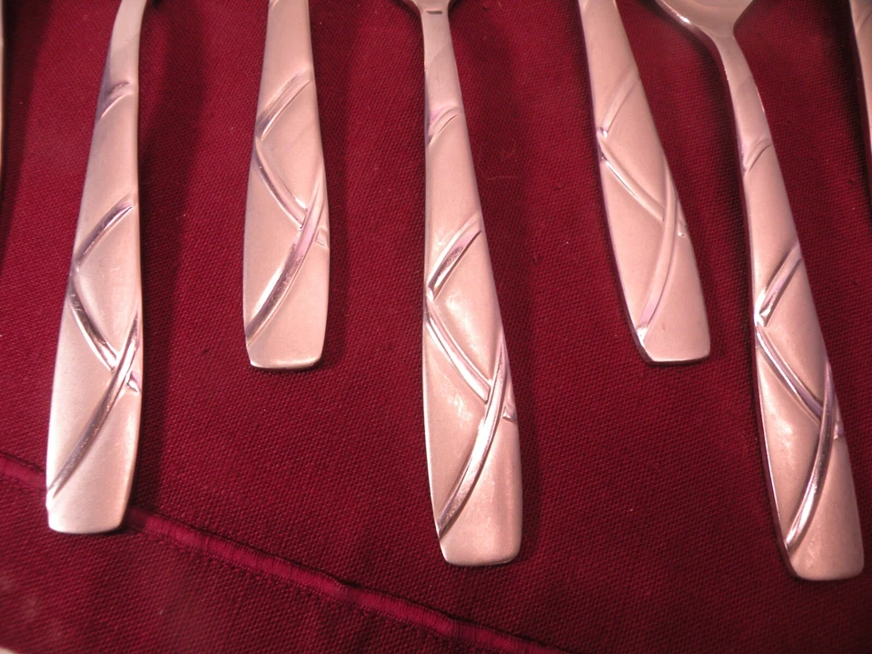 Set of 8 Cambridge Stainless Steel Flatware Teaspoons Kara Sand 7" - Image 4 of 4