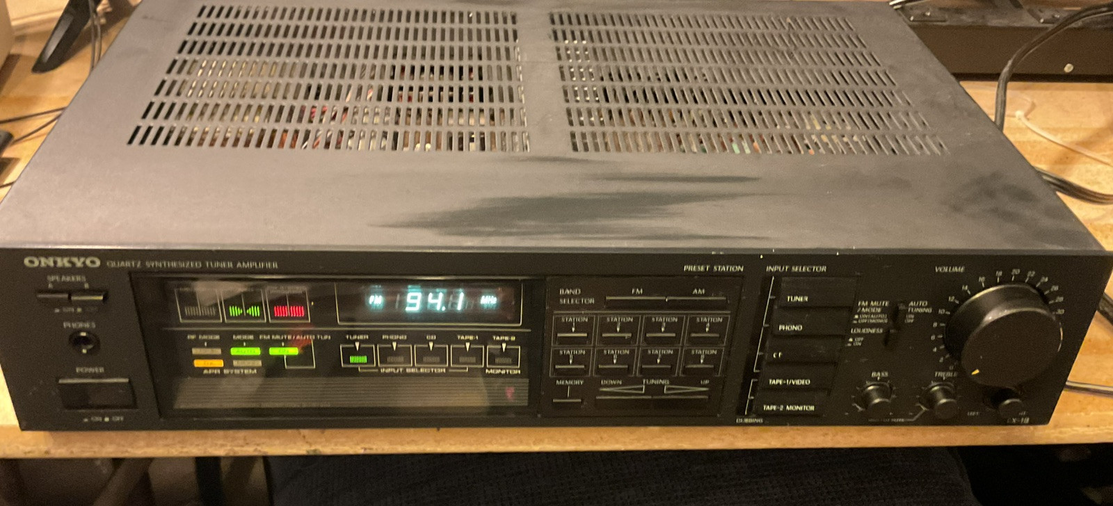 Onkyo TX-18 Quartz Synthesized Tuner Amplifier Made in Japan Onkyo TX-18 Quartz Synthesized Tuner Amplifier Made in Japan