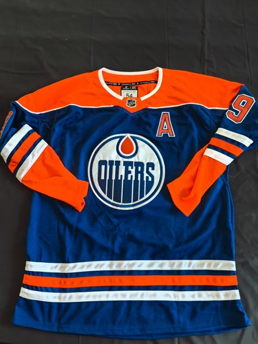 LEON DRAISAITL Signiertes und authentifiziertes Puck Trikot von Fanatics - Bild 4 von 4