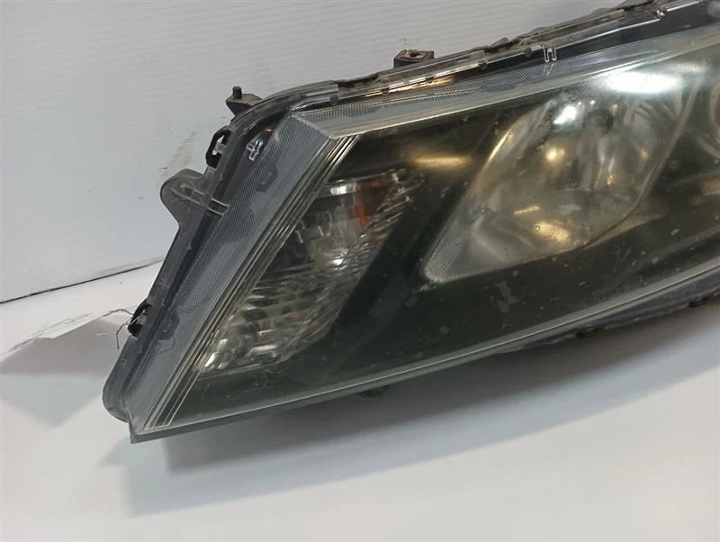 Driver Left Headlight from 2010 Honda Crosstour 11261451 - Image 2 of 4