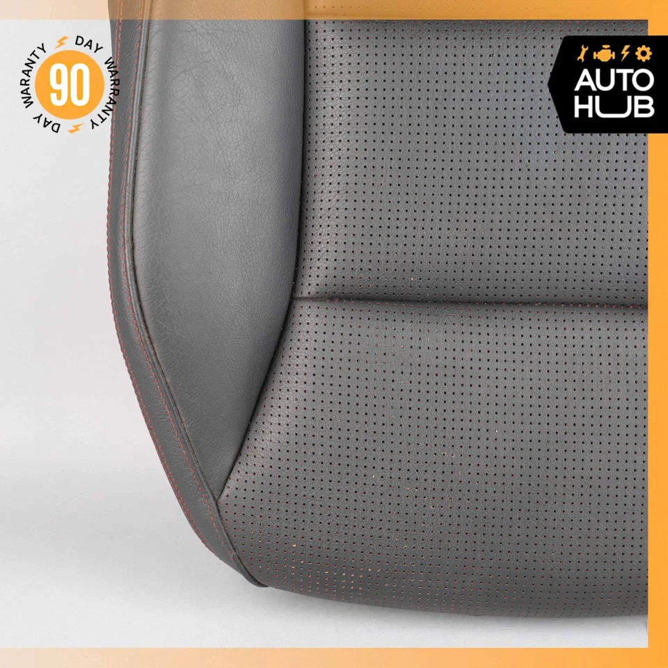 Cojín de asiento inferior delantero derecho 14-19 Mercedes W117 CLA45 AMG fabricante de equipos originales Foto 3 de 4
