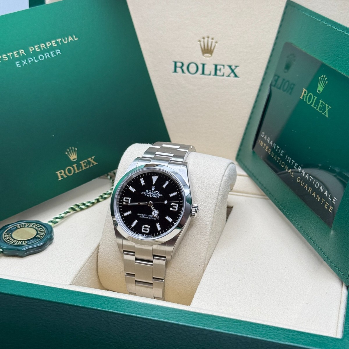 ROLEX 時計ボックス Rolex Explorer 36MM NEW 2025 Black Dial Smooth Bezel Stainless