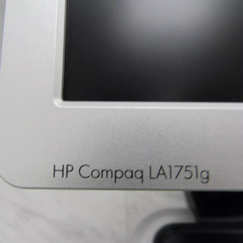 HP Compaq LA1751g 17" LCD Monitor Display 1280 x 1024 - Image 3 of 4