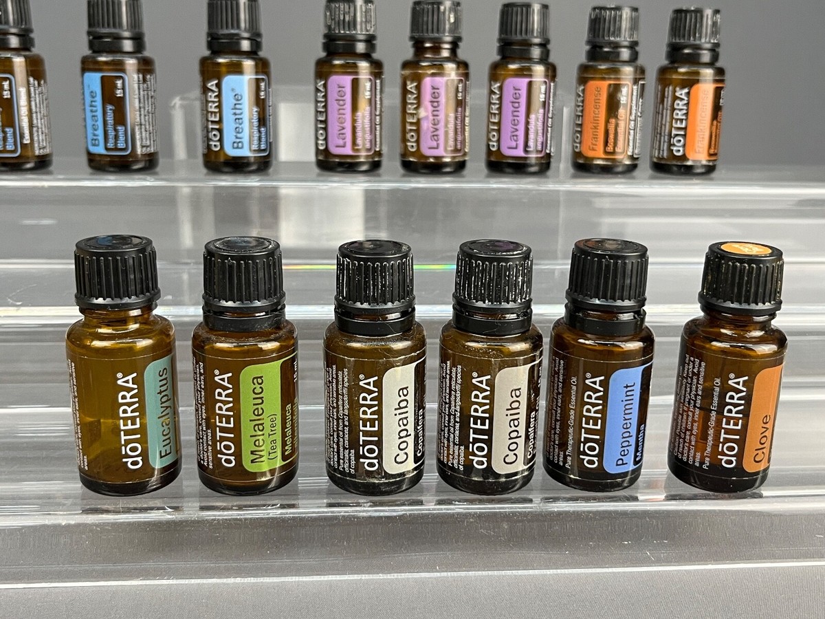 doTERRA Logo Engraved Wooden 25 Bottle Storage Travel Box +20 Oils