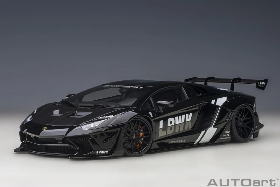 1/18 Lamborghini Aventador LB Works Liberty Walk Negro LBWK Librea - AA79244 Foto 3 de 4