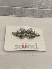 Scunci  Crystal Style  Hairclip New
