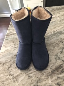 minnetonka shearling boots