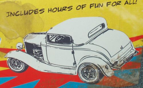 KIT MODELO METAL FUNDIDO ACME 1932 FORD CUPÉ 3 VENTANAS COLOR GRIS BRILLANTE 1/18 - Imagen 7 de 13