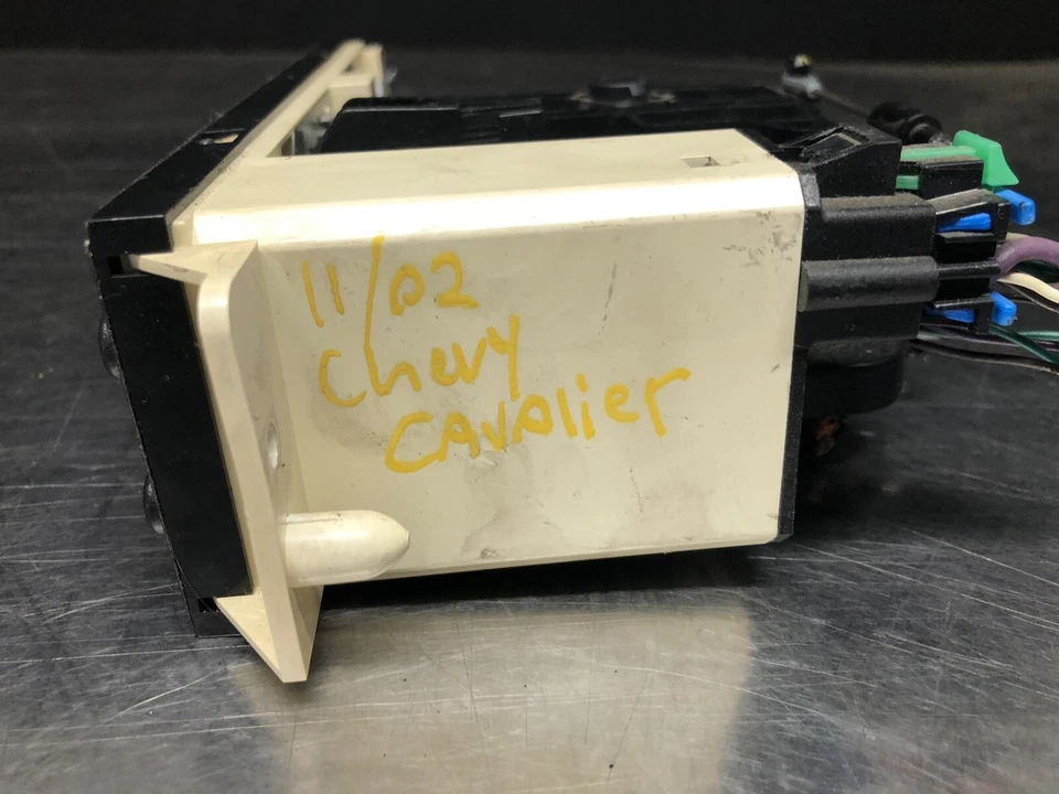 Chevrolet Cavalier 2003-2005 calefacción aire acondicionado temperatura climatización climatización Foto 3 de 4