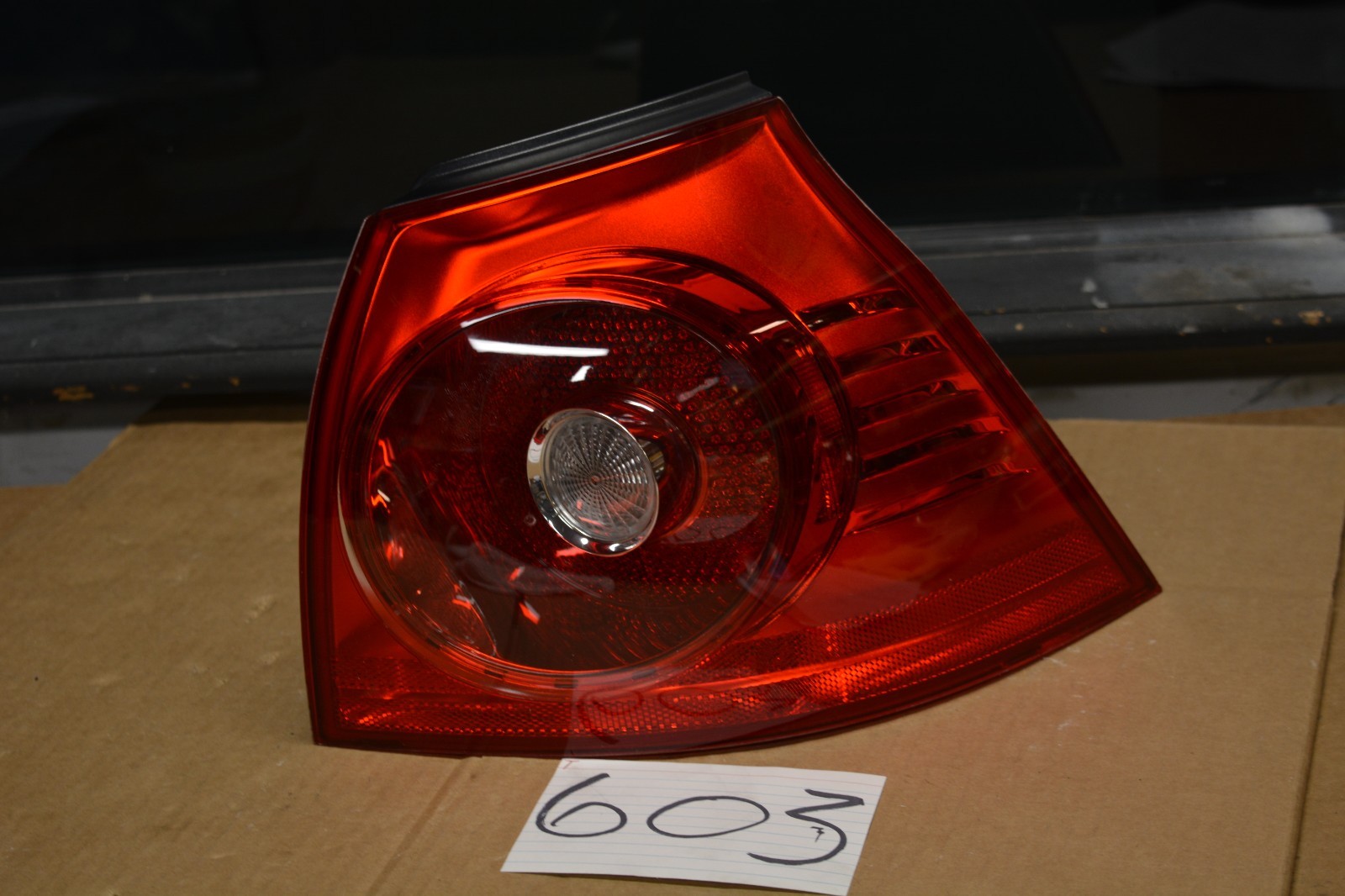 06 07 08 09 Volkswagen Golf PASSENGER Side Tail Light Used Rear Lamp #603-T 