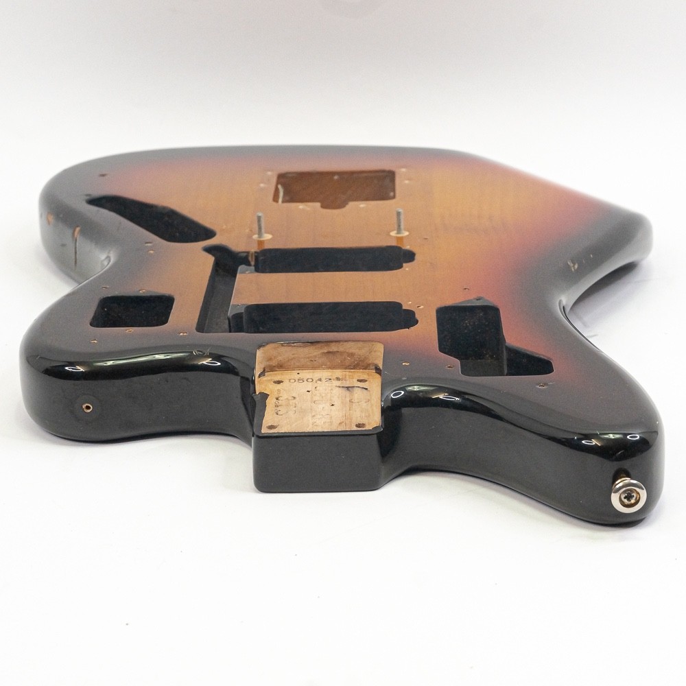 Fender Japan JG66-85 Jaguar Body – 1966 Reissue – 3-Tone Sunburst