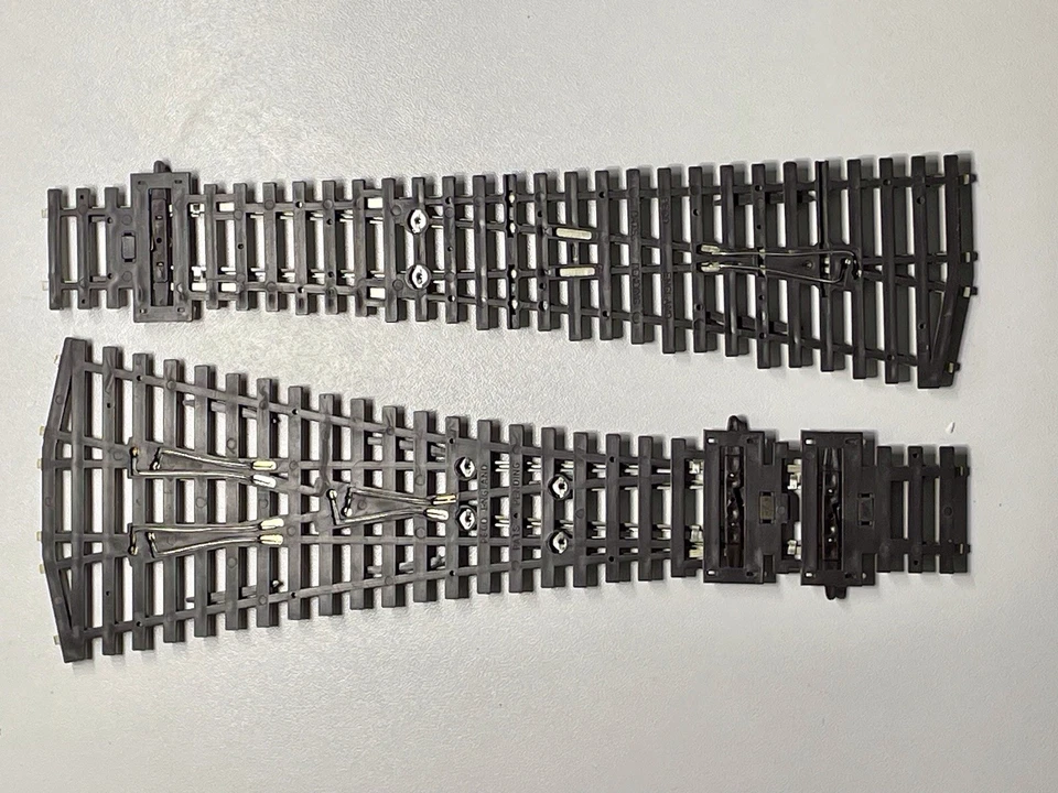 Peco Streamline SL99XX Insulfrog 3-Way Medium Turnout + Left Hand Point OO Gauge - Image 2 of 4