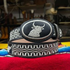 Kid's Bull Design Cowboy Belt. White Embroidered Western Belt. Cinto Pa Nino