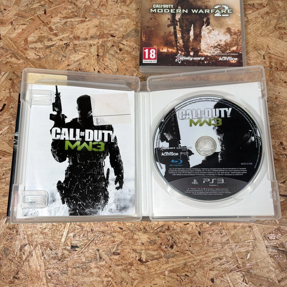 LOTTO 4 GIOCHI CALL OF DUTY PLAYSTATION 3 COMPLETO ITALIANO TESTED - Immagine 2 di 4