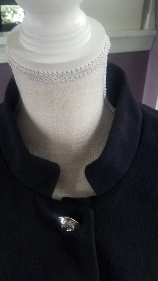 Casaco midi Venus Peplum algodão peito único preto tamanho 18 - Imagem 3 de 4