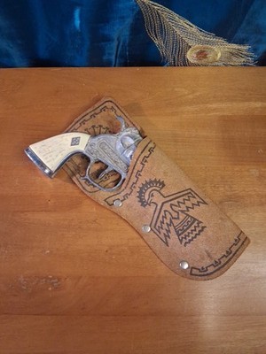 Vintage Halco TOY CAP GUN Diamond H Die-cast & Leather Native American Holster 