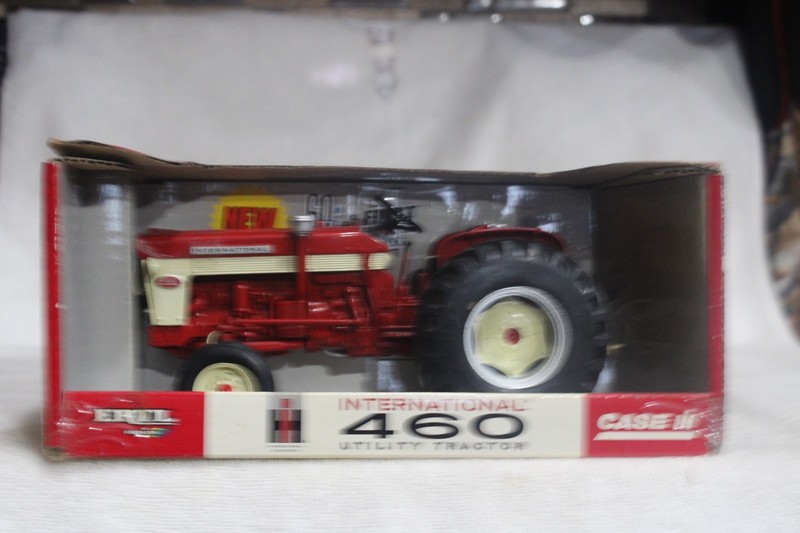 1/16 CASE IH 460 1ST PRODUCTION