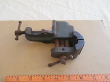 Vintage Small Clamp On Mini Table Bench Vice Cast Iron. 1 5/8 In. Opening.