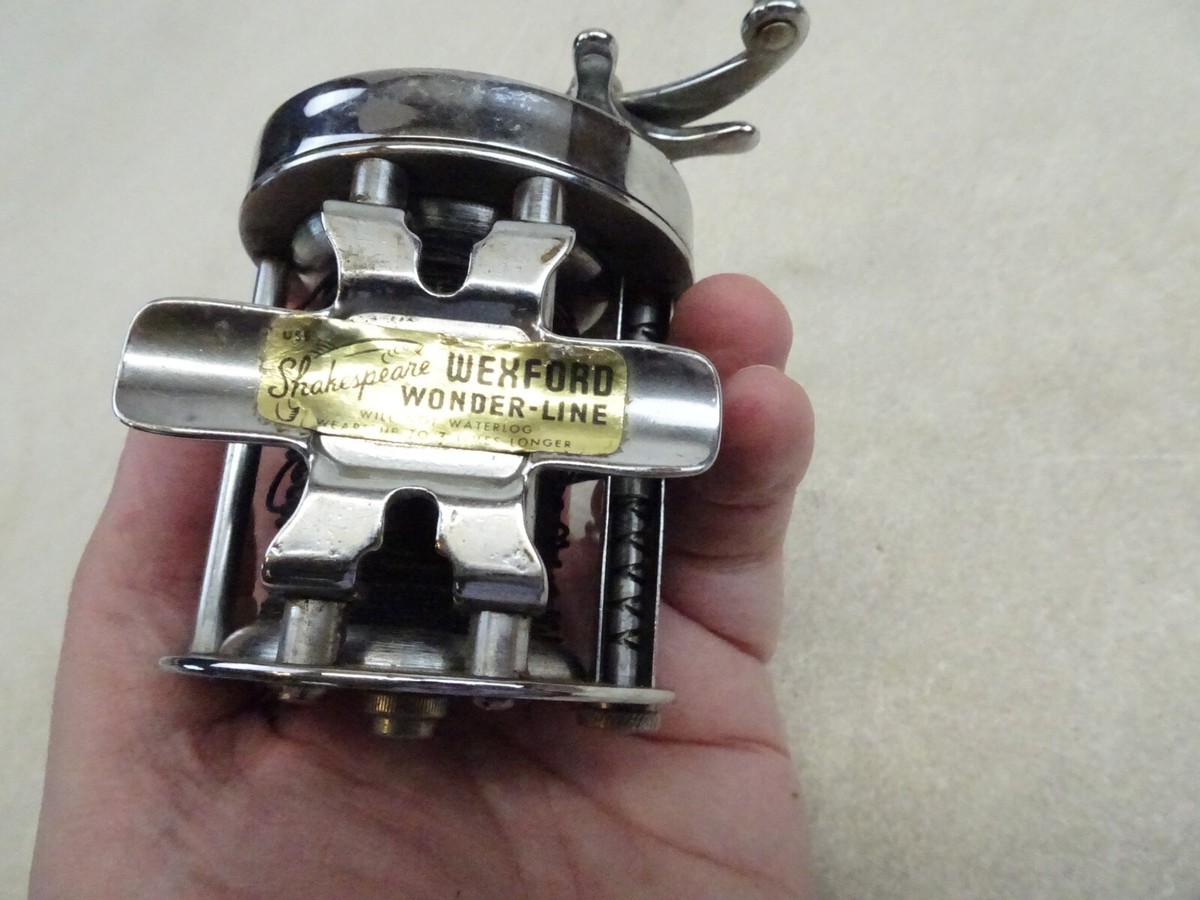 Shakespeare Service Reel 1946M Model FD Level Wind Bait