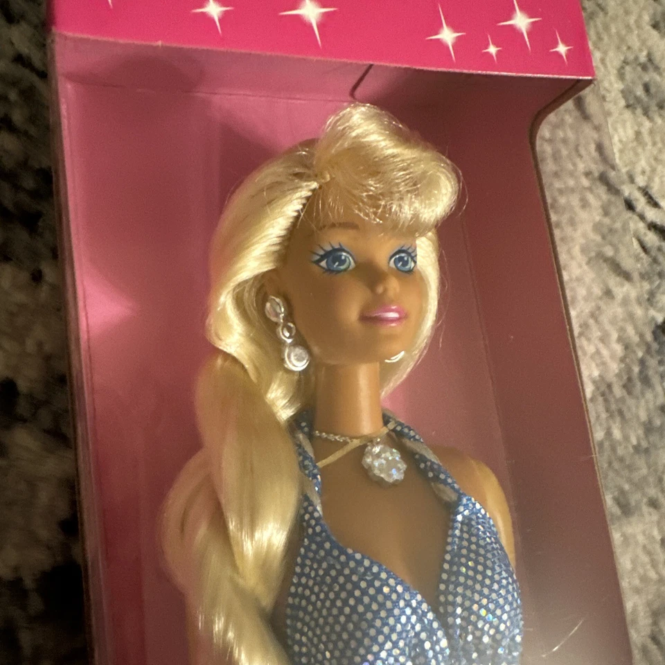 Muñeca Barbie Sparkle Beach 1995 Mattel con cabello rubio torcido bikini azul NUEVO Foto 2 de 4