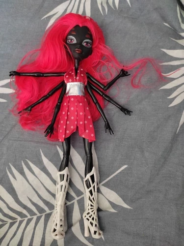 Black Wydowna Spider Doll Horror Doll High Quality Monster Doll Demon Prank Fear - Picture 2 of 8