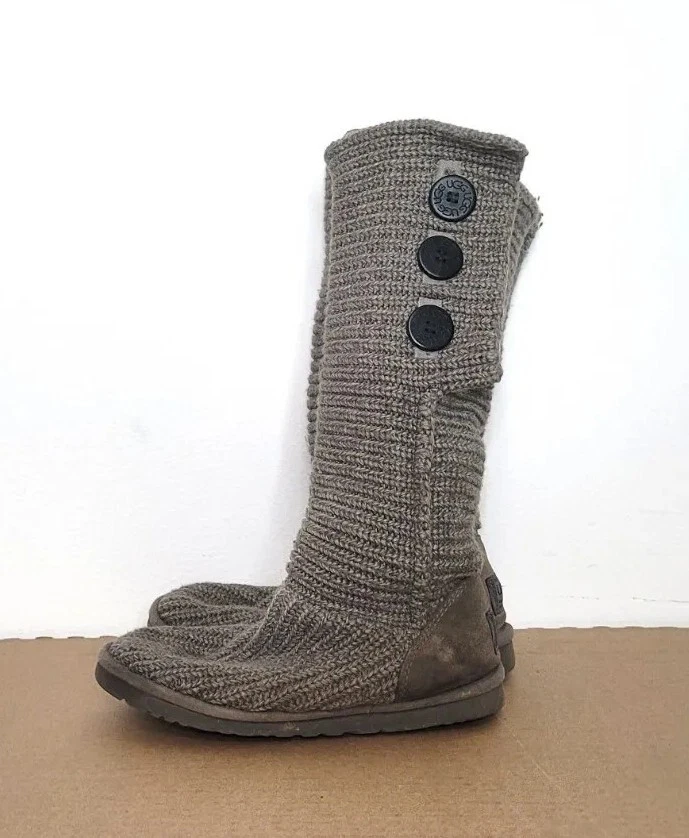 UGG Australia Classic Cardy Gray Knit Sweater Boots Size 7 Tall