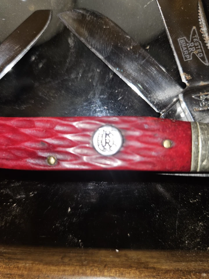 Rough Rider Red Jigged Bone Razor Trapper Pocket Knife  Rare 3 Folding Blades - Image 4 of 4