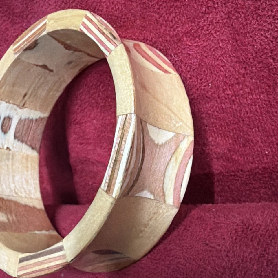 Brazalete Brazalete Artesanal Artesano Madera Segmentada Único Incrustación Geométrica Foto 3 de 4