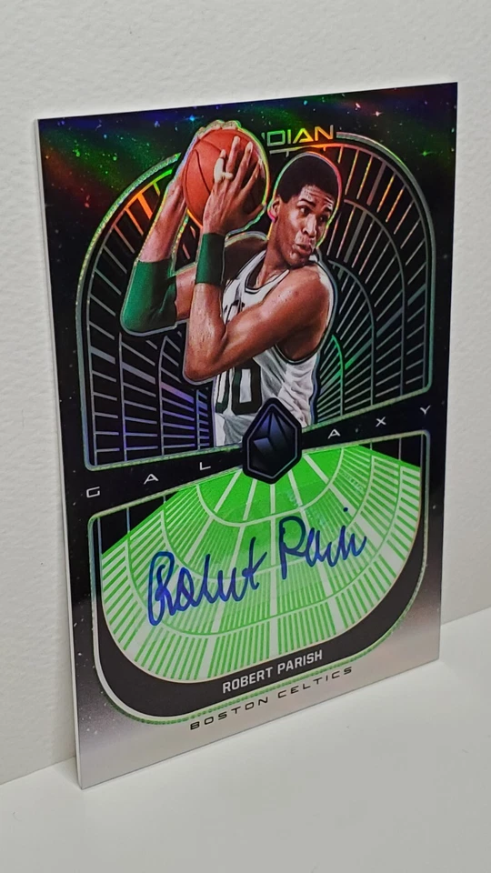 2019-20 Panini Obsidian Robert Parish SSP #1 /25 AUTO GALAXY GREEN ETCH 🏆🏆🏆🏆 - Image 3 of 4