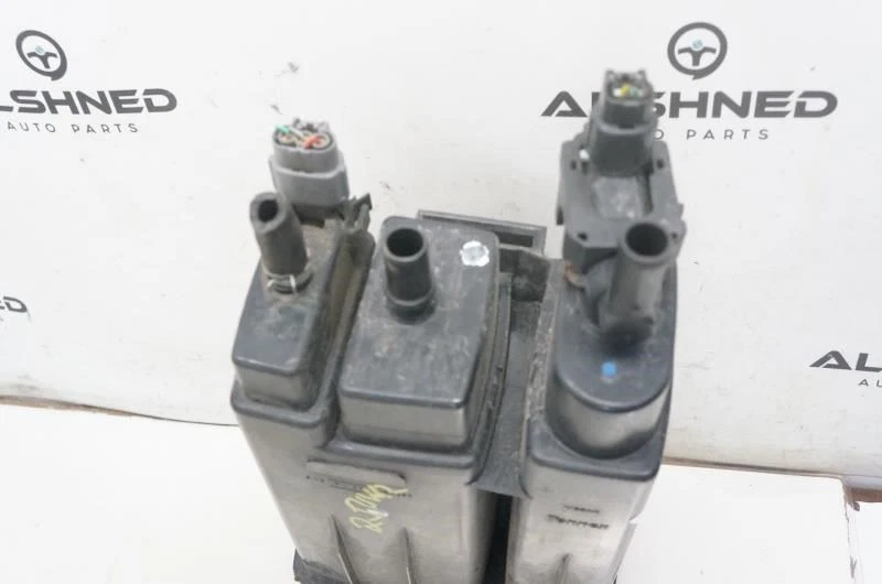 09 Nissan Altima Fuel Vapor Evaporator Emission EVAP Canister 14950 7Y000 OEM - Image 2 of 4