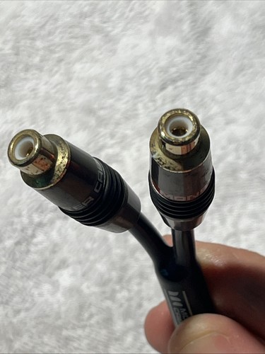 Monster Cable RCA Male to 2 RCA Female Splitter Y Cable 7 Inch Gold Tipped - Picture 6 of 9