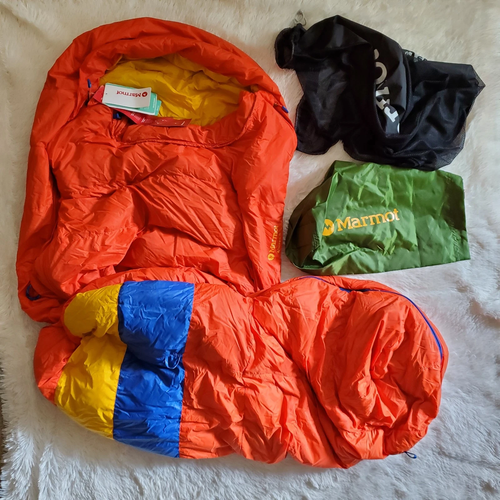 Marmot Always Summer 40° Regular DZ Sleeping Bag Red Sun/Solar NEW