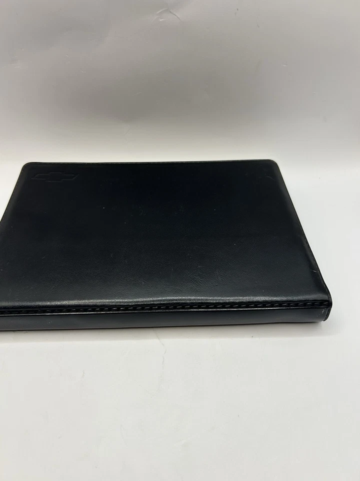 Chevrolet Tahoe/Suburban Owners Manual 2001 - Imagem 3 de 4