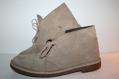 sand chukka boots