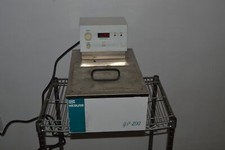NESLAB GP-200 HEATED WATER BATH   (EXK2)