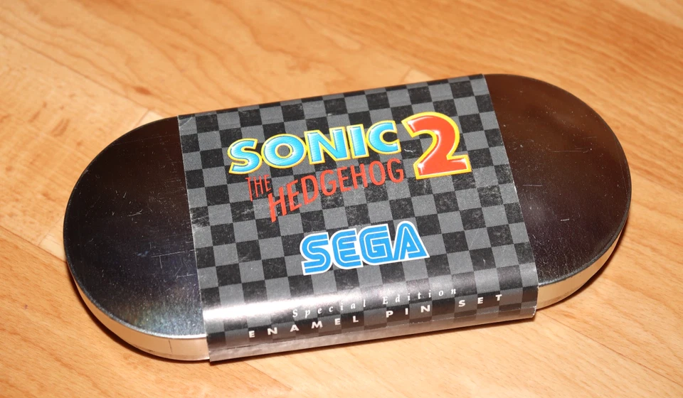 1991 Sonic the Hedgehog 2 SEGA Sega Genesis Vintage very Rare Pin / Badge Set - Image 2 of 4