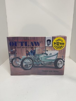 REVELL ''BIG DADDY'' ED ROTH OUTLAW HOBBY MODEL KIT 1:25 VINTAGE DATED 2001 Sealed