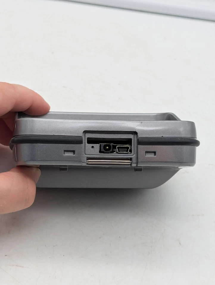 TomTom RIDER 1 Motorcycle Bike GPS Navigator tom 1st Edition Does Not Work Parts - Image 3 of 4