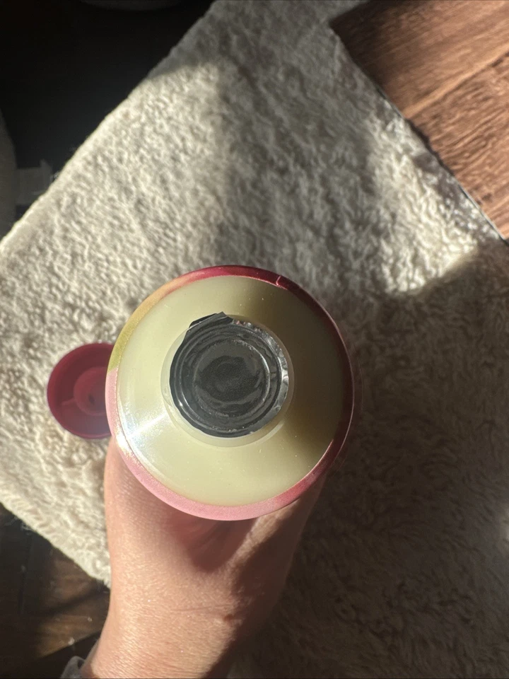 Victoria's Secret Dewy Dragonfruit Nectar Fragrance Body Lotion Moisturizer 8 oz - Image 3 of 3