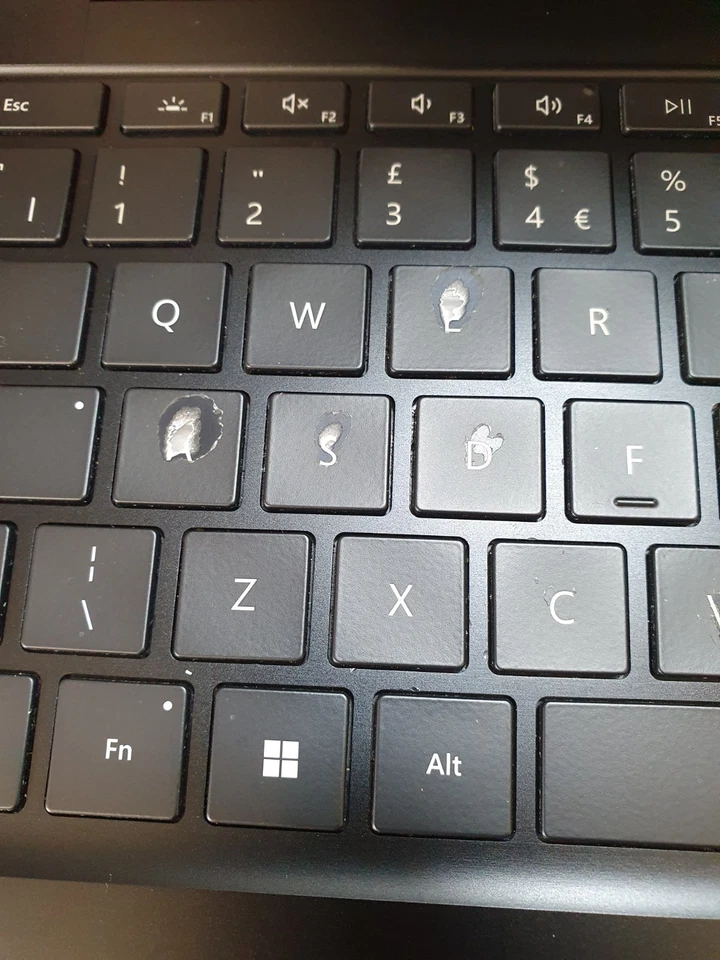 Microsoft Surface 4 13.5" Core i5-1145G7 8GB RAM 512GB NVMe with Dock EB0511 - Image 4 of 4