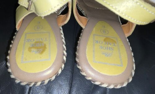 DAMEN GRÖSSE 8E OLIVGRÜN RIEMENSANDALEN DER SCHUHSCHNEIDER MINIMALE ABNUTZUNG - Bild 6 von 9