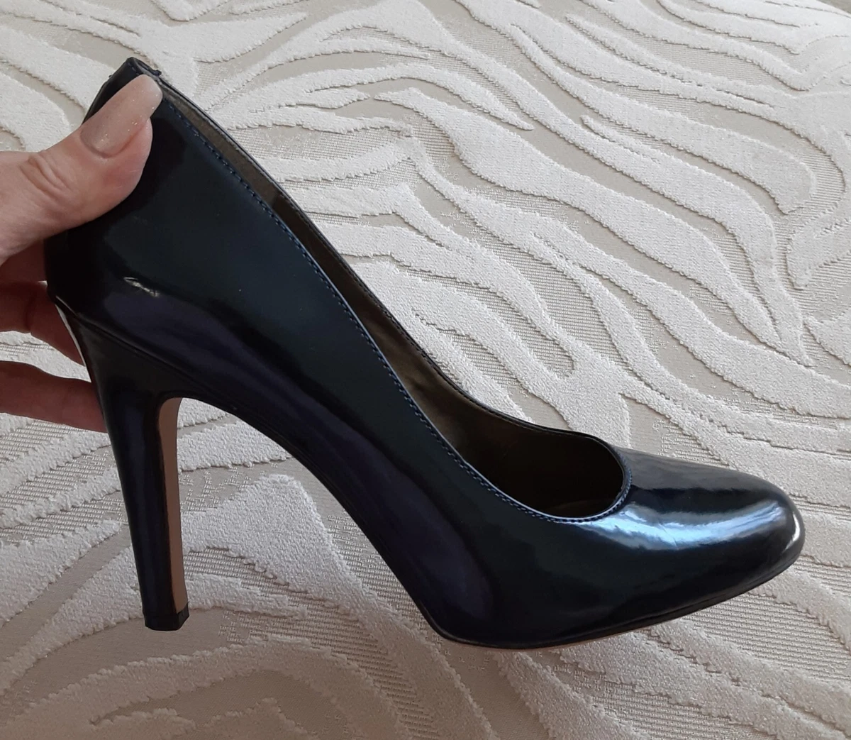 Jessica simpson 2024 patent pumps
