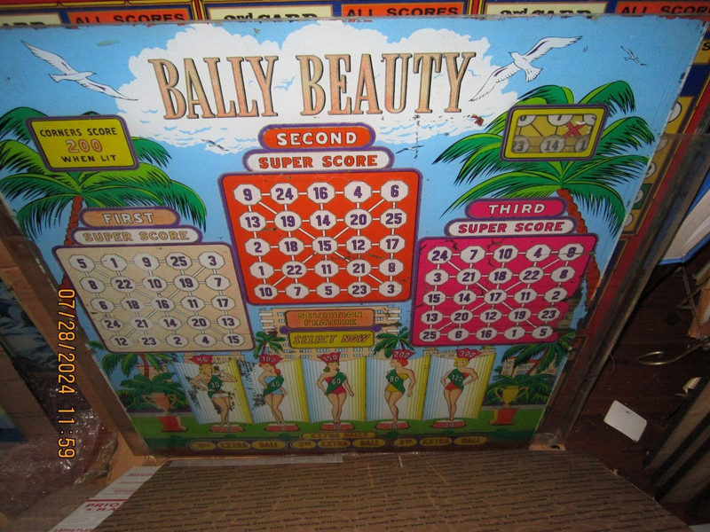 pinball GLASS BALLY BEAUTY