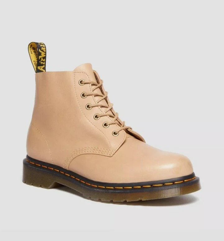 Dottor martens hotsell beige