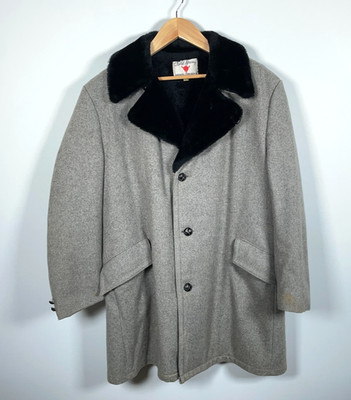 70s Field & Stream Wool Coat Men's 44 Gray Faux Fur Collar Trim