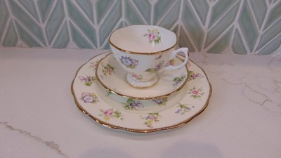 Royal Albert 100 Years 1920' ''Spring Meadow'' Tea Cup Trio Bone China