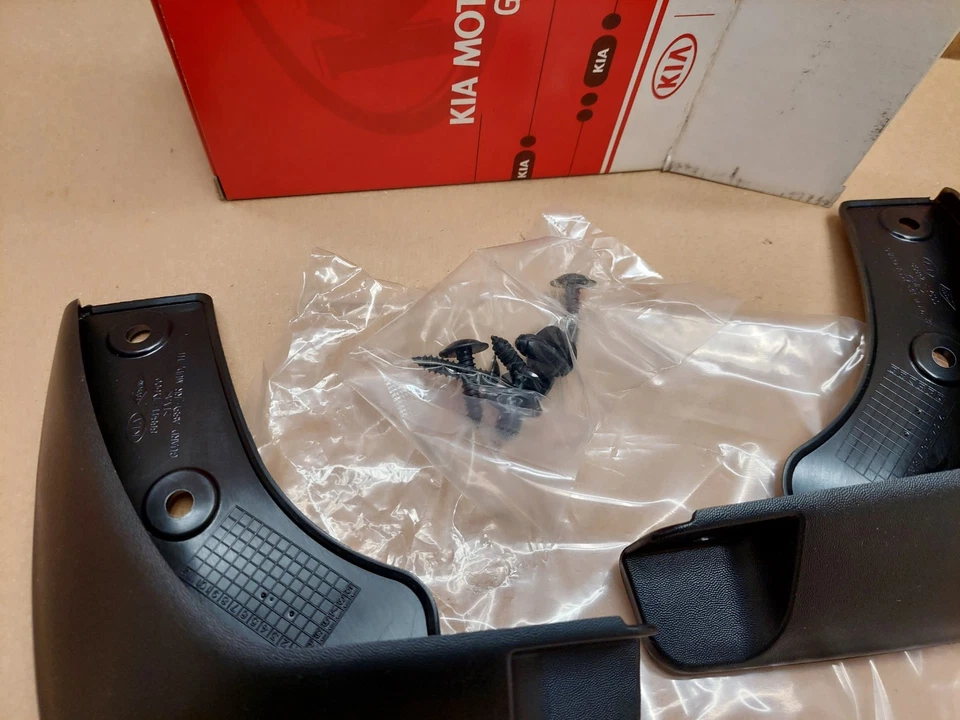 Kia Picanto Rear Mud Flaps Splash Guard Kit 2015-2016 1YF46AC500 Genuine NEW OEM - Image 4 of 4