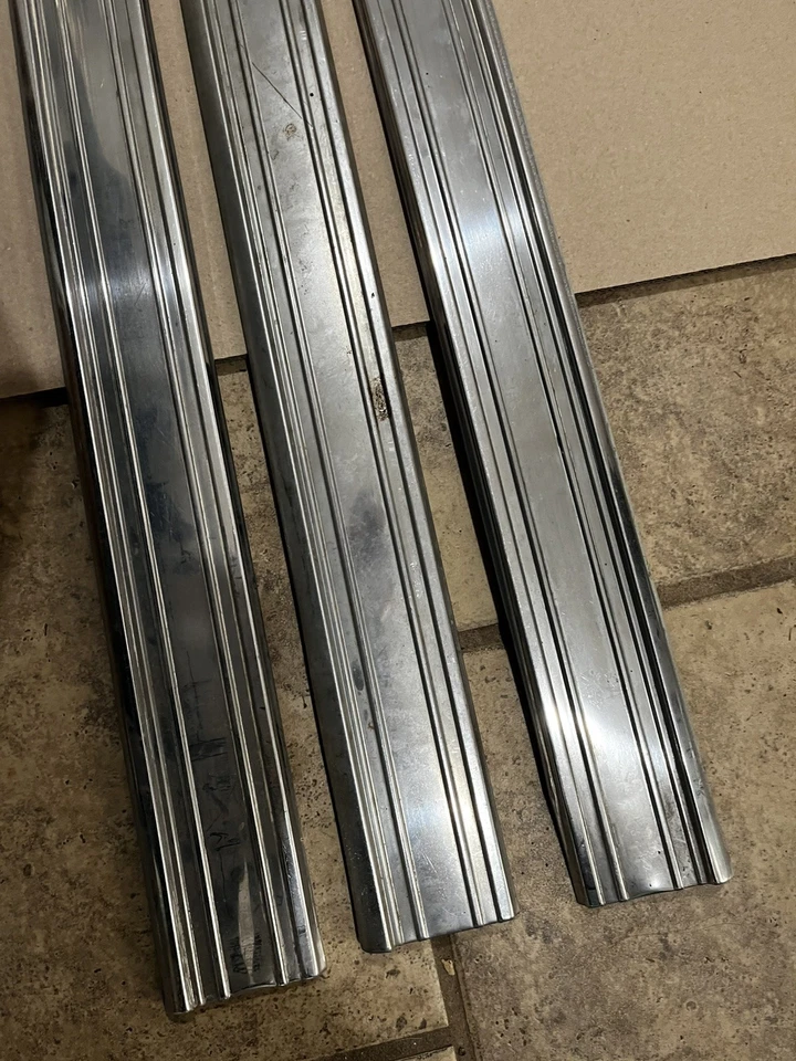 1970 1971 1972 Oldsmobile Olds Cutlass Supreme SX Set OE Side Moulding Trim - Image 2 of 4